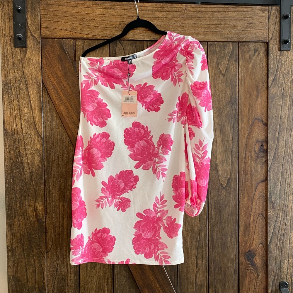 NWT Missguided One Shoulder Pink Floral Mini Dress